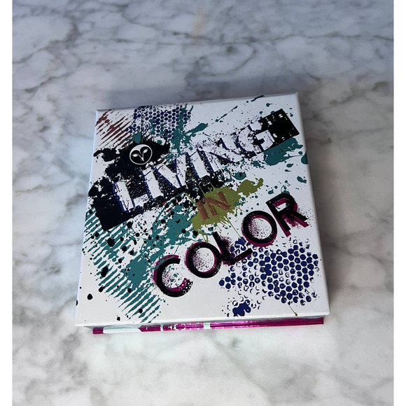 HANK & HENRY  Living In Color Palette - Picture 1 of 3